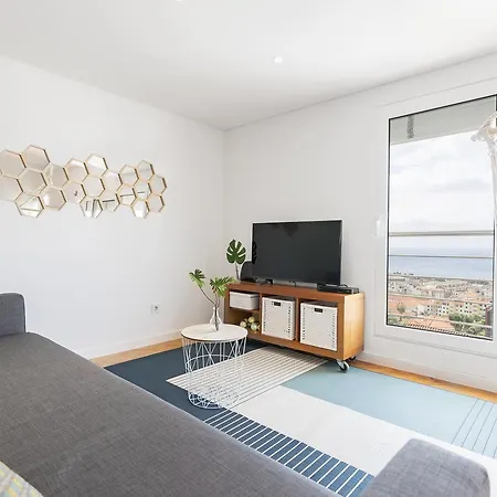 Pina I By An Island * 푼샬