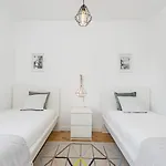 Pina I By An Island Appartement